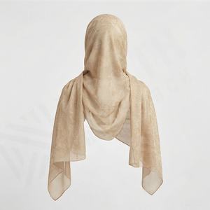 Impresión personalizada de hiyabs en chifón con estampado floral, pañuelos étnicos para mujeres musulmanas, suaves, transpirables, de calidad premium y elegantes. - Product Image 2