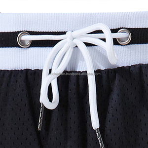 Shorts de sport pour hommes, style urbain, taille élastique, respirants, pour le jogging et la gym, avec poches latérales, personnalisables, vente en gros - Product Image 2