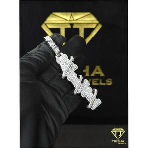 Pendentif personnalisé en fil barbelé « ALI » en argent sterling 925, serti de moissanite VVS, style hip-hop, par Trisha Jewels - Product Image 4