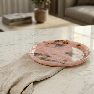 Plateau de service en résine écologique fait main de luxe, design poli, style américain moderne, haute qualité, idéal pour les fêtes, best-seller - Product Image 1