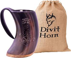 Taza de cuerno de lujo diseñada para largas sesiones de narración de historias, juegos de rol de fantasía o recreaciones históricas con amigos. - Product Image 1