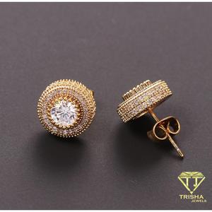 Vente en gros de boucles d'oreilles rondes en argent sterling 925 avec diamants de laboratoire et bordure multicouche pour les détaillants - Product Image 6