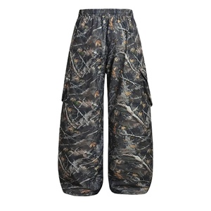 Pantalon de jogging cargo en coton pour homme, coupe oversize, molletonné, multi-poches, streetwear, personnalisé, camouflage - Product Image 1