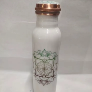 Bouteille d'eau en cuivre en gros avec 2 verres |   Emballage cadeau haut de gamme - Product Image 6