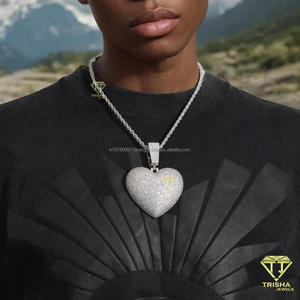 Collar con Colgante de Corazón Estilo Hip Hop con Incrustaciones de Diamantes Moissanite VVS en Plata de Ley 925 para Hombre y Mujer, Personalizable, Estilo Urbano - Product Image 5