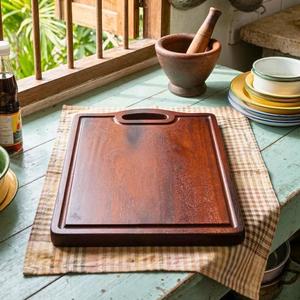 Planche à découper rectangulaire en acacia naturel, passe au lave-vaisselle, pour la préparation des aliments, le service et la cuisine quotidienne - Product Image 5