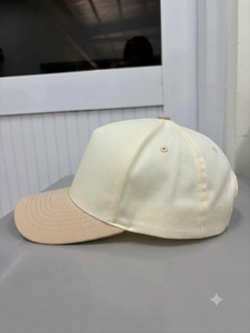Casquette de baseball vintage personnalisée style américain, blanc cassé beige, visière incurvée, logo brodé 3D, respirante, snapback, fabrication OEM Vietnam - Product Image 2