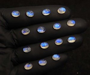 Pierre de lune arc-en-ciel authentique, cabochon ovale 6x4mm, pierre précieuse de lune arc-en-ciel bleue chatoyante, prix de gros - Product Image 5