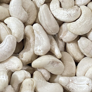 Offre Spéciale 2025 Noix de cajou brutes brisées du Vietnam en vrac Sacs de 22,68 kg Grade W240 Prêts à être expédiés Santigo Haute Qualité - Product Image 1