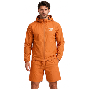 Ensemble veste coupe-vent et short en polyester pour homme, tenue streetwear légère deux pièces personnalisée avec poche utilitaire et logo - Product Image 3