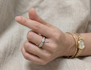แหวนแต่งงานเพชรทรงกลมสีทองขาว 14K ทองคำแท้ รับรองโดย IGI สำหรับผู้หญิง เหมาะสำหรับงานปาร์ตี้และเป็นของขวัญ - Product Image 5