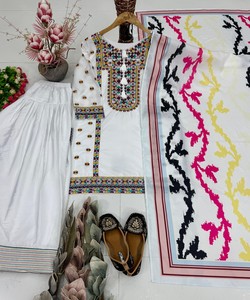 Kurta Tradicional para Mujer, Corte Regular, Estilo Casual Étnico, para Todas las Temporadas, Estilo India Pakistán 85478 KARMA- MT- 1077 - Product Image 3