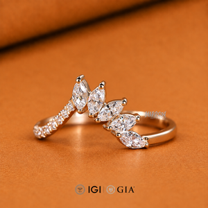 Anillo de Boda con Diamantes Cultivados en Laboratorio: Anillo Chevron con Corte Marquesa y Redondo - Product Image 2