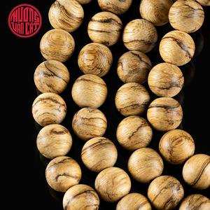 Bracelet en bois d'agar malaisien de 8 mm avec 108 perles et grain naturel halo – Authentique Mala de prière en bois d'Oud malaisien - Product Image 3
