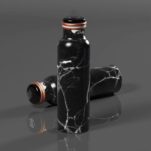 Botella de Cobre Puro para Beber, Almacenamiento de Agua Ayurvédico Tradicional para un Estilo de Vida Saludable y Uso Diario, Botella de Agua de Cobre Hecha a Mano - Product Image 4