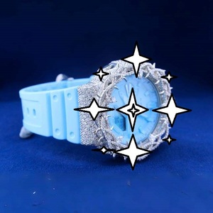 Montre unisexe avec affichage LED en moissanite, cadran lumineux, boîtier en acier inoxydable, bracelet en silicone, mouvement à quartz rond de 40 mm - Product Image 2