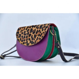 Sac à bandoulière en cuir véritable de haute qualité pour femmes sac à main de créateur de luxe sangle unique Portable Style bohème chaînes décorées - Product Image 1