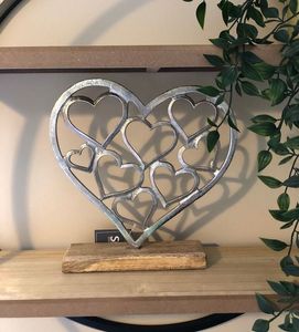 Centre de table décoratif en métal en forme de cœur avec support pour mariage, fête, décoration de la maison et idées de décoration de table - Product Image 6