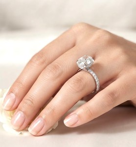 Anillo de compromiso de oro macizo de 9K, 10K, 14K, 18K con diamante de laboratorio ovalado y redondo, claridad DEF VS VVS, solitario, media eternidad y halo oculto - Product Image 6