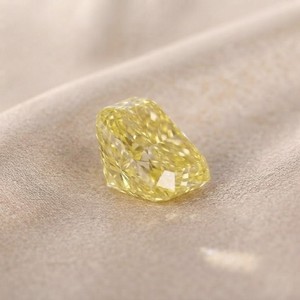 Fancy Yellow <b>Cushion</b> Cut Natural Diamond 2.09ct VS2 Clarity IGI Certified Loose Stone for Jewelry Making - Product Image 1