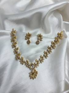 High Quality Gold Plated Latest Designed Star Design Classic Wedding Necklace and Earring <b>Set</b> for Women Alloy Zinc Material - Product Image 1