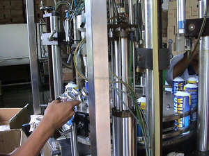 Limpiador de vidrios para autos, limpiador de parabrisas, limpiador de ventanas, removedor de lluvia ácida, repelente de lluvia, antivaho, removedor de aceite de vidrios - Product Image 3