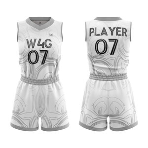 Ensemble short et maillot de basket personnalisé pour filles, imprimé par sublimation, respirant, anti-humidité, séchage rapide, grandes tailles, 100 % polyester - Product Image 1