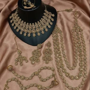 Collier ras-du-cou élégant et de haute qualité, plaqué or et rhodium, avec zircon effet ombre, style ethnique, pour mariée, fiançailles, mariage et soirée - Product Image 1