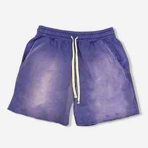 Pantalones cortos personalizados con logo bordado, de tela gruesa y efecto desgastado para hombre, nuevos pantalones cortos con lavado ácido, conjunto de ropa de entrenamiento para hombre. - Product Image 2