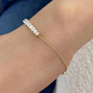 Pulsera de Diamantes Redondos Brillantes para Mujer en Oro Amarillo de 14K, Joyería Fina Elegante y de Lujo, Regalo Ideal para Aniversario o Boda - Product Image 3
