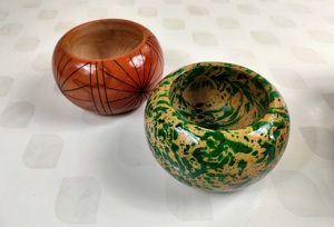 Pot de fleurs en bois sculpté à la main, pot rond pour plantes, motif irrégulier, jardinière de bureau rustique - Product Image 3