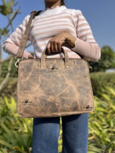 Crunch cuir nouveau Design Messenger sac à bandoulière multi-usages Offre Spéciale sac unisexe en cuir de haute qualité - Product Image 4