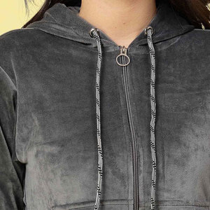 Ensemble de survêtement en velours pour femme au design minimaliste, élégant, confortable au quotidien, sensation douillette et chaude, confort durable - Product Image 5