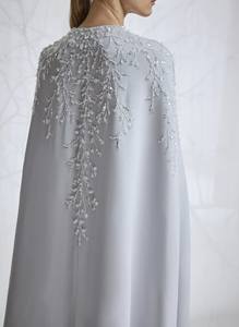 Robe Abaya Musulmane pour Femmes de Qualité Supérieure, Vêtement Islamique Élégant et Modeste avec Hijab pour la Prière du Ramadan et l'Usage Quotidien, en Vente - Product Image 2