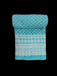 Tissu en coton Schiffli bleu ciel de qualité supérieure – Bordure florale complexe et broderie Buti en losanges – Coton respirant - Product Image 3