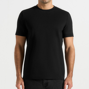 Camiseta de Hombre Negra de Manga Corta con Cuello Redondo, Corte Regular, de Algodón Jersey, Color Sólido, Diseño Tejido - Product Image 5