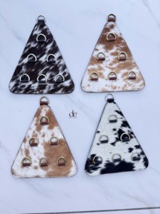 Gancho de pared de latón artesanal personalizado con cuero genuino de vaca para bufandas, paños y toallas de cocina, organizador colgante de lujo. - Product Image 1