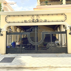Portail double en fer forgé haut de gamme fait main et forgé à la main pour villa privée, design personnalisé 2D et 3D, fabricant vietnamien - Product Image 3