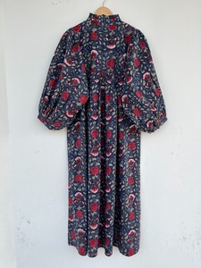 Vestido Maxi de Algodón con Estampado Floral Azul Marino para Mujer, Manga Abullonada, Cuello con Volantes, Ropa de Resort, Venta al por Mayor de Prendas Femeninas - Product Image 5