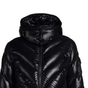 Veste matelassée noire brillante personnalisée OEM Monclerring, doudoune de luxe pour homme en duvet d'oie, manteau d'hiver haute performance à marque privée - Product Image 2