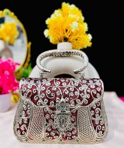 Handmade Designer Gold-Plated <b>Silver</b> Antique Finish Brass Fashion Ladies Bridal <b>Clutch</b> Bag for Valentine's Day Anniversary - Product Image 3