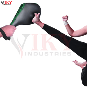 Almohadilla de Taekwondo de Doble Cara Negra y Verde, Duradera, Novedosa, para Artes Marciales, Karate, Golpes y Patadas, Equipo de Entrenamiento - Product Image 3