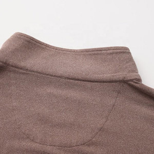 เสื้อสเวตเชิ้ตสีเบจแบบซิป ¼  คอปก  แบบสวมใส่ได้ทั้งชายและหญิง เนื้อผ้านุ่มสบาย แขนยาว  เสื้อสเวตเชิ้ตซิปทันสมัย สวมใส่สบายๆ เหมาะสำหรับฤดูหนาว - Product Image 4