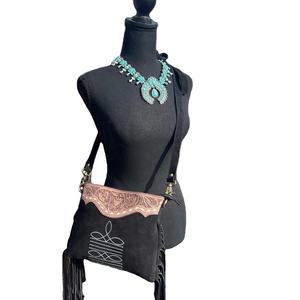 Bolso Bandolera de Cuero Genuino Estilo Boho Vintage con Estampados de Animales, Cierre de Cremallera, Ecológico para Viajes y Uso Diario - Product Image 3