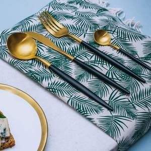 Collection de vaisselle et de couverts de style vintage classique pour un attrait hôtelier global intemporel - Product Image 5