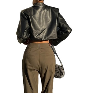 2025 femmes décontracté court Faux veste col rabattu bouton décoration peau de mouton respirant PU manteau Y2K Grunge Street Style - Product Image 2