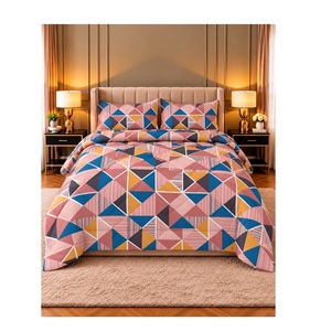 Couette en microfibre imprimée 200 GSM avec motifs modernes attrayants, garnissage en polyester doux pour chambre à coucher – Vente en gros - Product Image 5