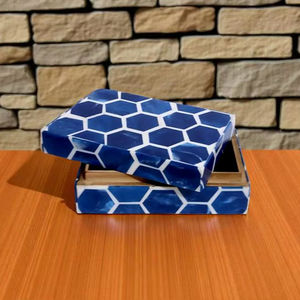 กล่องใส่เครื่องประดับเรซิ่นฝังกระดูกสีน้ำเงินขาวลายสามเหลี่ยม งานแฮนด์เมด TIME 2 DECOR ปรับแต่งสี/รูปทรง/ดีไซน์ได้ คุณภาพสูง - Product Image 1