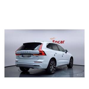 Volvo XC60 B6 Ultimate 2023 con Caja de Cambios Automática, Asientos de Cuero, Cámara Trasera, Volante a la Izquierda - 61,620 km - Product Image 2