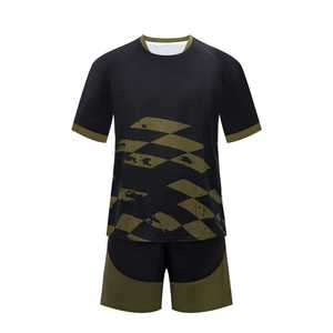 Conjunto de Entrenamiento de Fútbol Premium - Camiseta de Fútbol Sublimada Verde Oliva y Negra - Pantalones Cortos Deportivos de Secado Rápido 100% Poliéster Personalizados - Product Image 1